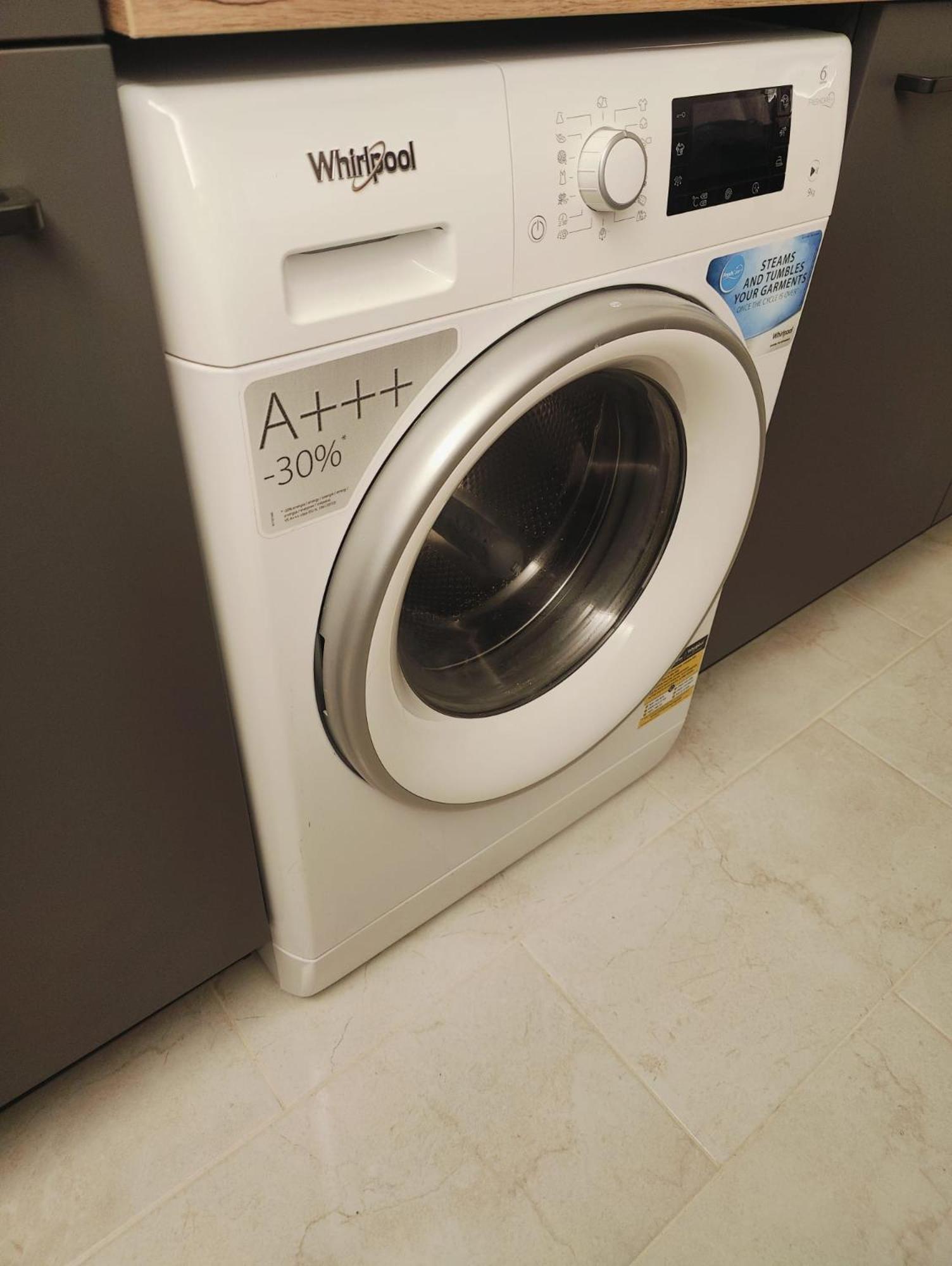 Bright & Cozy Appartment In בריסל מראה חיצוני תמונה