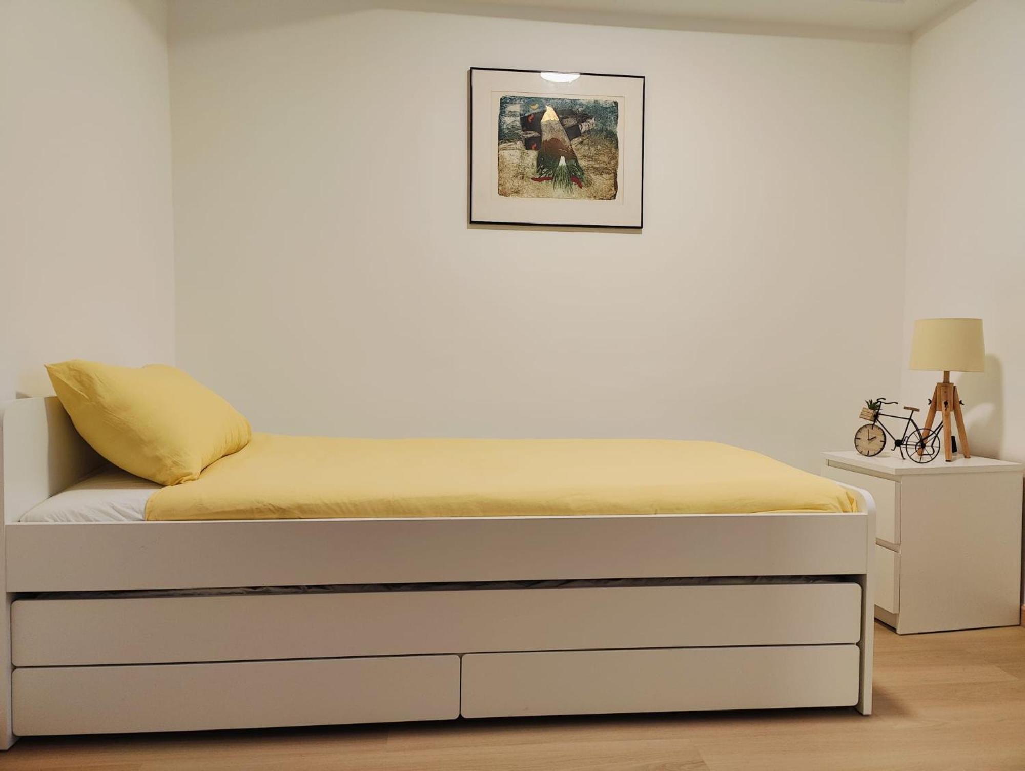 Bright & Cozy Appartment In בריסל מראה חיצוני תמונה